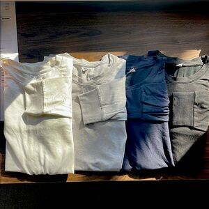 Bundle of 4 UNIQLO Thermal Shirts (S)